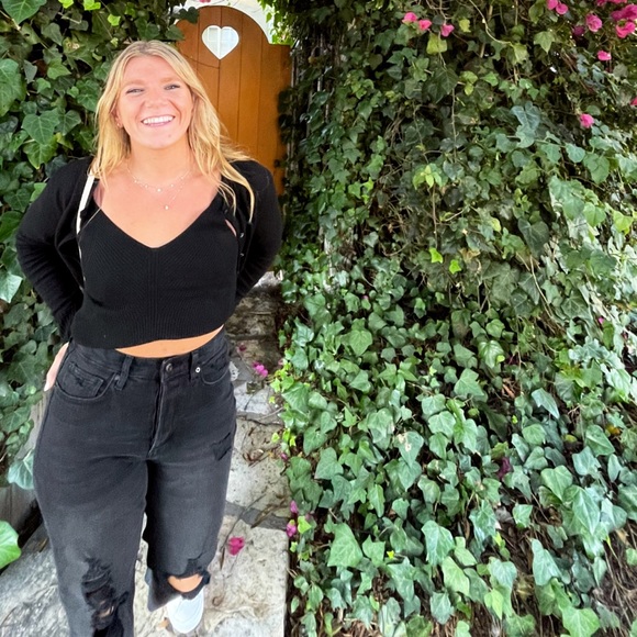 Meet your Posher, Ashley - Picture 1 of 1